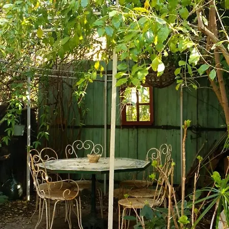Holiday home Maison Atypique Plage A Pied La Seyne-sur-Mer